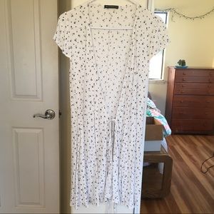 Brandy Melville Robbie Dress